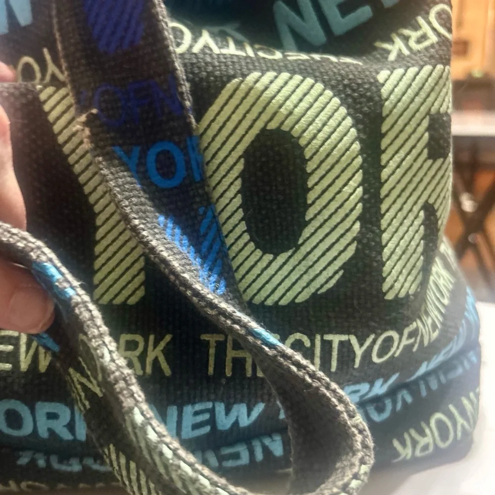 Robin Ruth Blue and Gray Text Print Bag - Picture 4 of 6